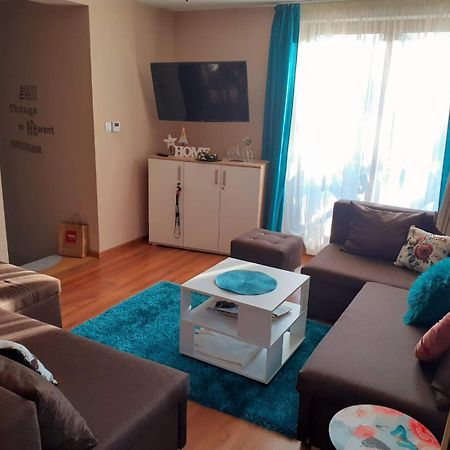 Dom Pod Różami Agroturyst Acomodação com café da manhã Srebrna Góra Exterior foto